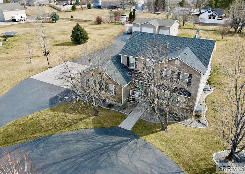 1st image of 3902 E 154 N