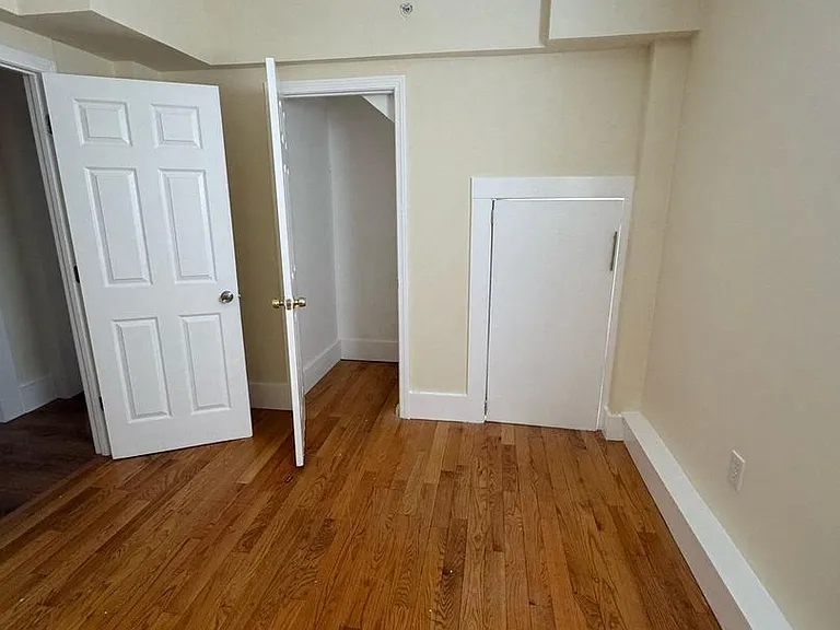 10-28 Centennial Pl — Photo 12