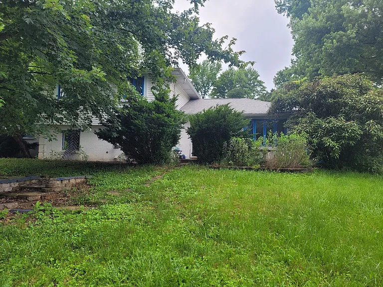 4425 E Cambridge Ct — Photo 35