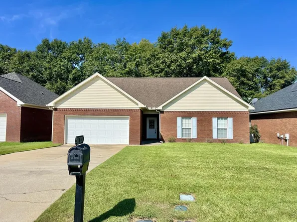 506 Frankfort Dr, Dothan, AL 36305