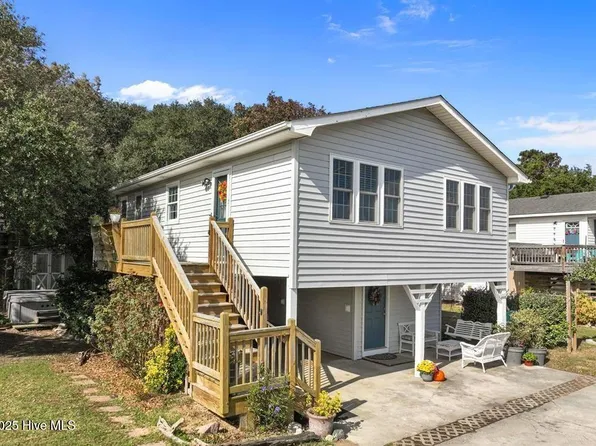 2910 S Meekins Avenue, Nags Head, NC 27959