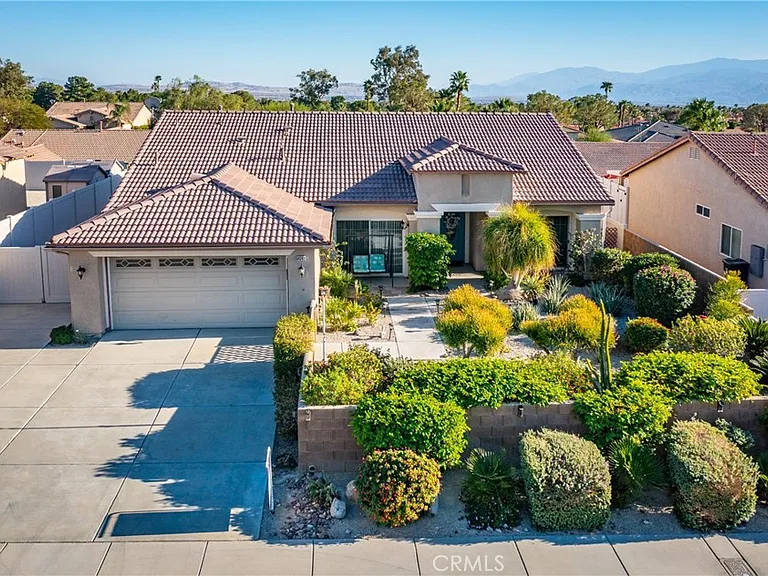 64243 Eagle Mountain Ave — Photo 29