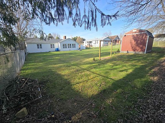 3rd image of 16 Boggess St