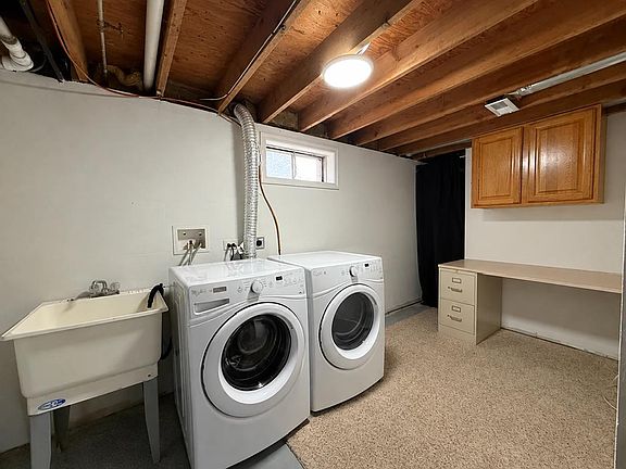 5th image of 688 Laurel Ave #688