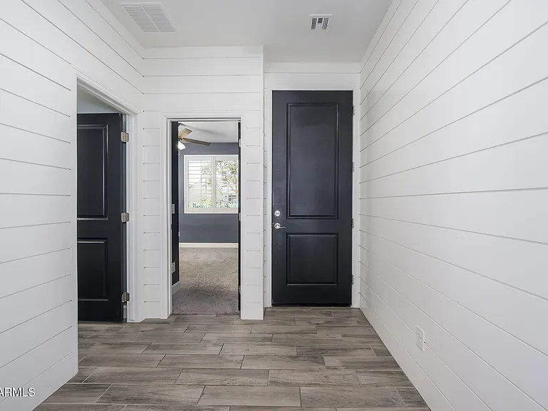 542 E Bamboo Ln — Photo 16