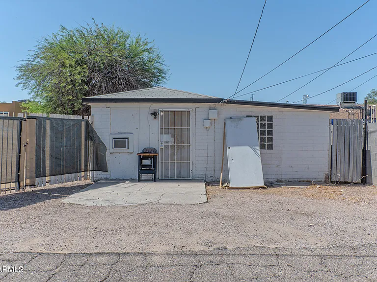 5946 W Myrtle Ave — Photo 9