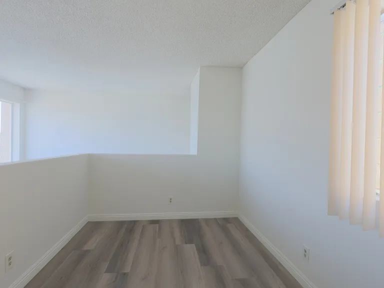 2796 Francis Ave — Photo 6