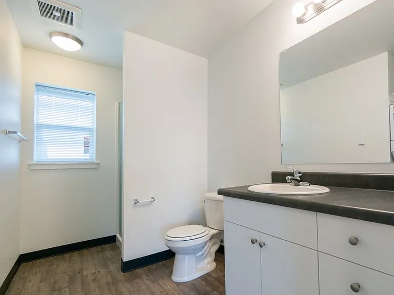 5624 SE 22nd Ave — Photo 5