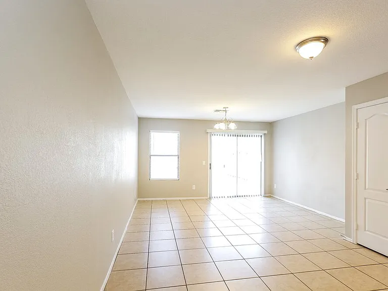 2544 W Romley Rd — Photo 5