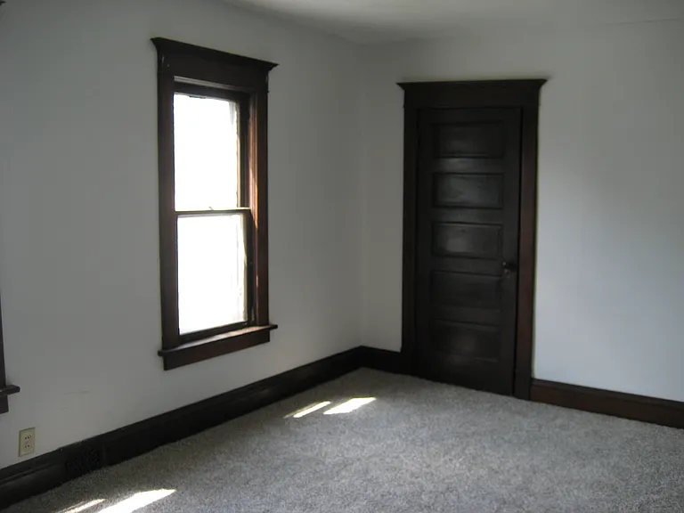 1227 Williston Ave — Photo 7