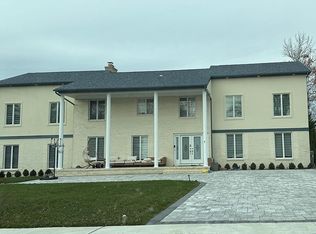 4 Mount Ct, Oakhurst, NJ 07755