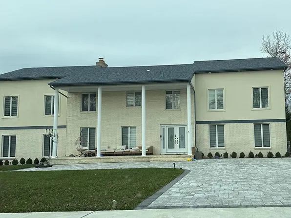 4 Mount Ct, Oakhurst, NJ 07755