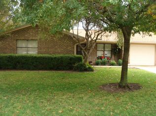 647 W Travis St, Dublin, TX 76446