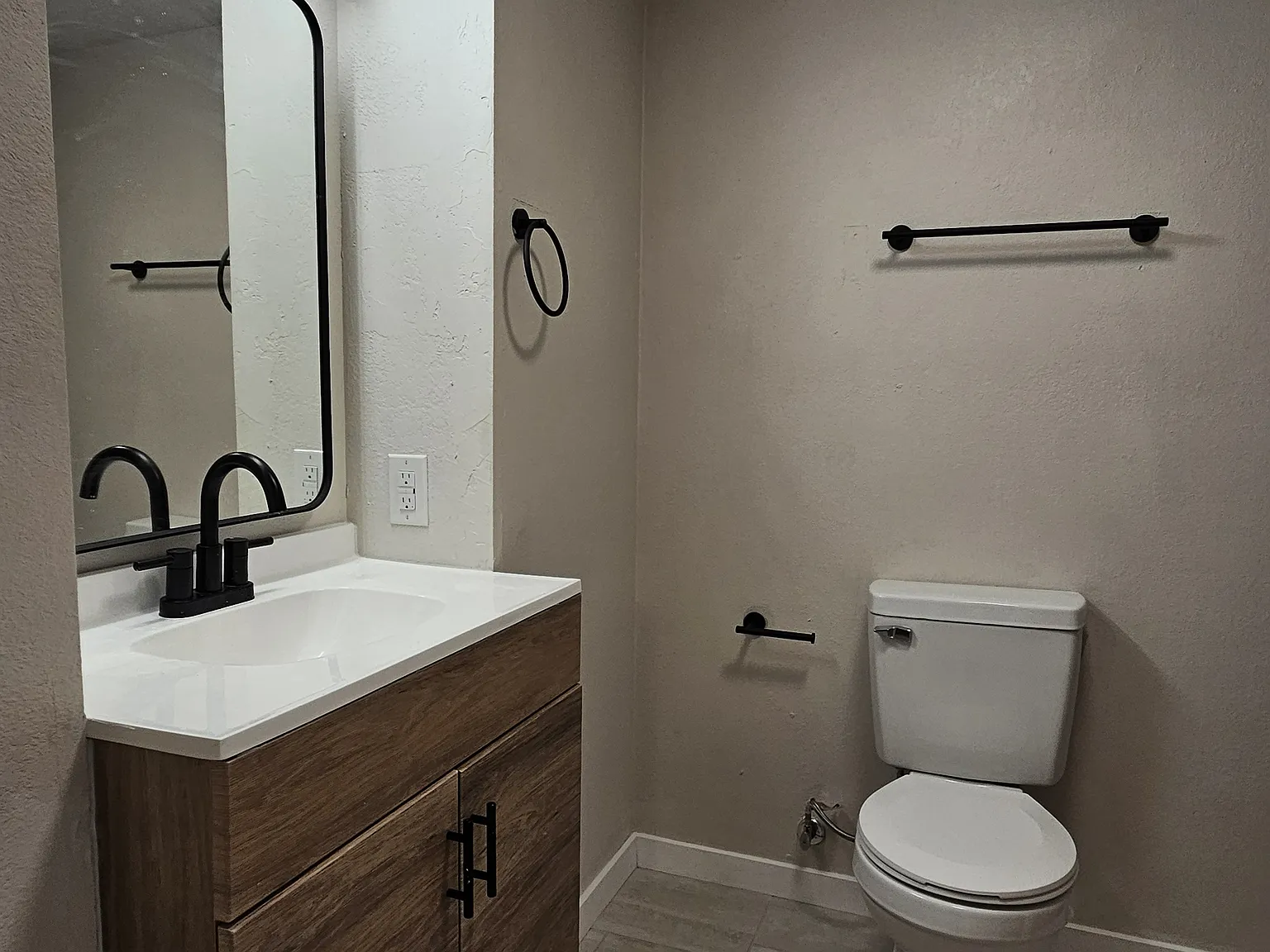 21 Carefree Ln — Photo 4
