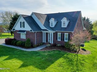 3813 Crescent Ridge Ct, Maryville, TN 37804