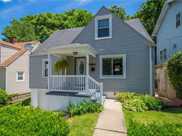 526 Riverview Dr, New Kensington, PA 15068