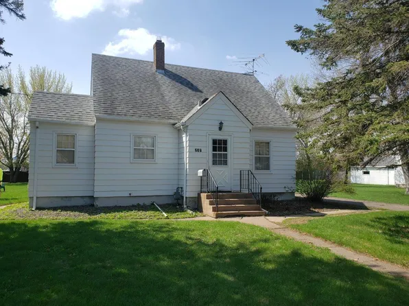 237 4th Ave NE, Cambridge, MN 55008