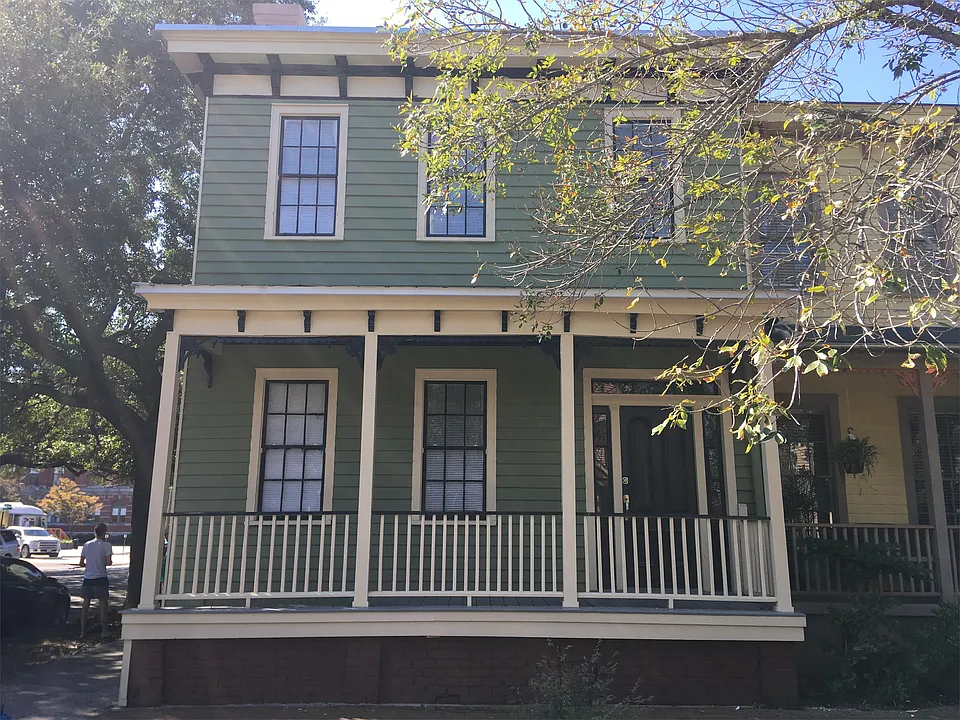 201 W Duffy St #B