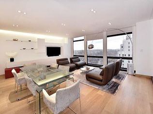 721 5th Ave APT 42D, New York, NY 10022