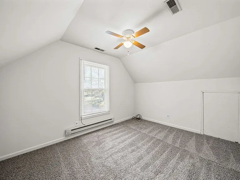 397 Elaine Dr — Photo 25