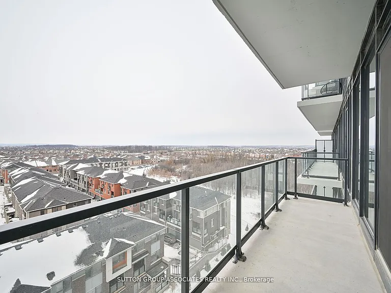 225 Veterans Dr #810 — Photo 20