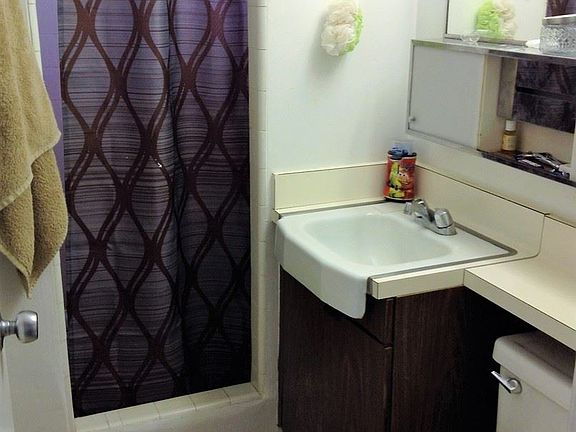 2nd image of 320 Ohua Ave APT 702