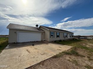 12238 Buffalo Hills Dr, Watford City, ND 58854