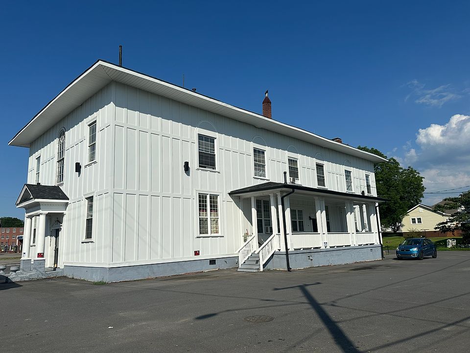 Building Photo 3
