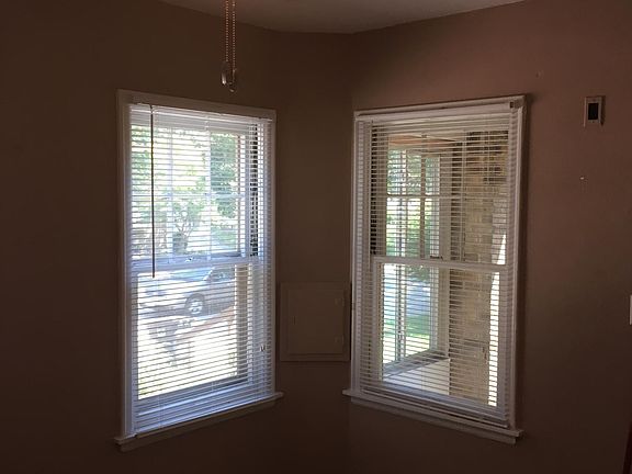 4th image of 2524 23rd Avenue B # Main Floor