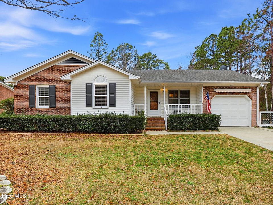 1st image of 209 Elmhurst Road