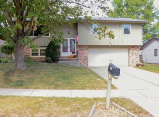 208 Orlando Ave, Normal, IL 61761