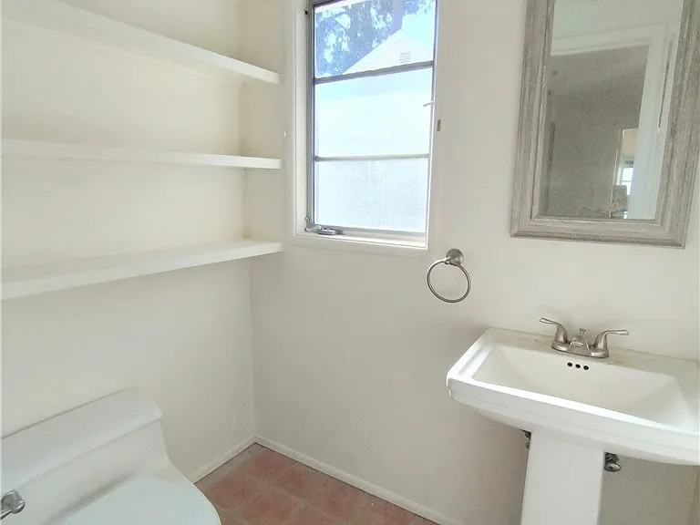 374 Grand Ave — Photo 19