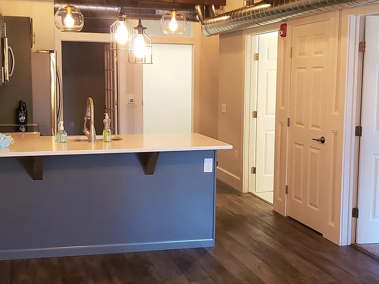 101 W Market St #302 — Photo 7