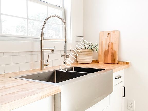4th image of 500 28th Ave S #1