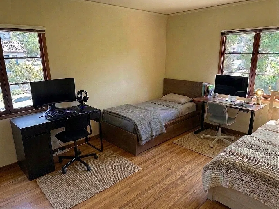 Upstairs Bedroom 1