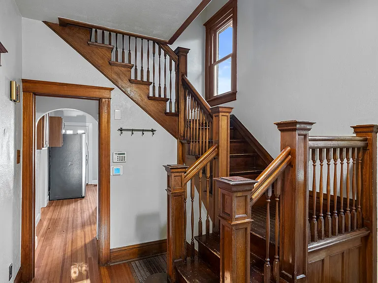 3019 N Gaylord St — Photo 2