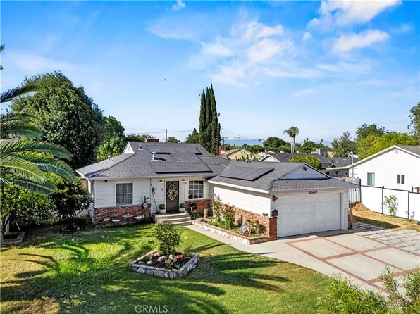 18229 Strathern St, Reseda, CA 91335