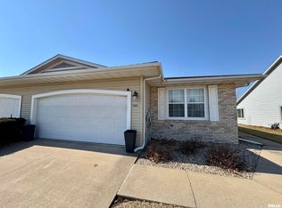 1123 Hawthorn Rdg, Macomb, IL 61455