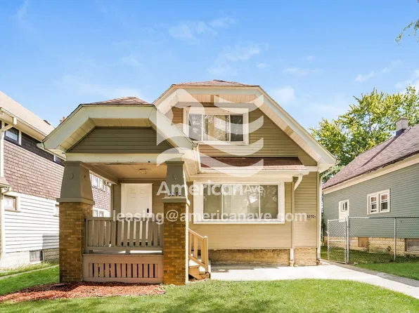 3270 N 36th St #B, Milwaukee, WI 53216