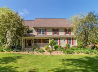 21 Andreann Dr, Annandale, NJ 08801