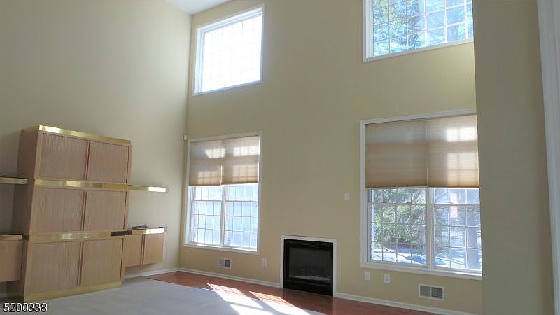1st image of 4 Oconnor Cir #4