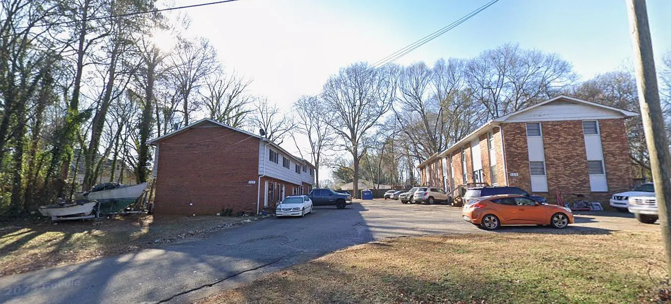 227 W Glendale Ave - Apt 4 — Photo 4