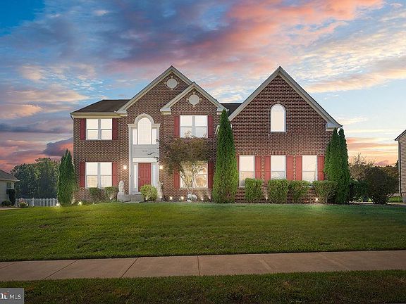 5th image of 9418 Deep Creek Ln