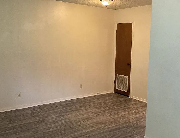 2106 Wheeler Ave #B — Photo 7