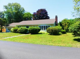 3 Bowdoin Rd, Andover, MA 01810