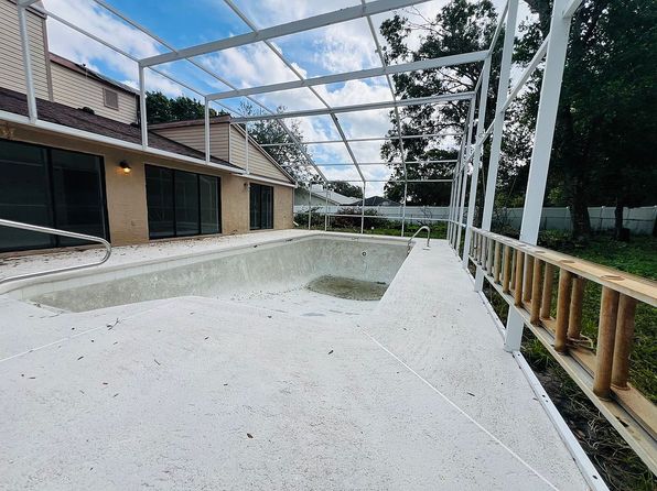 7984 Floral Dr