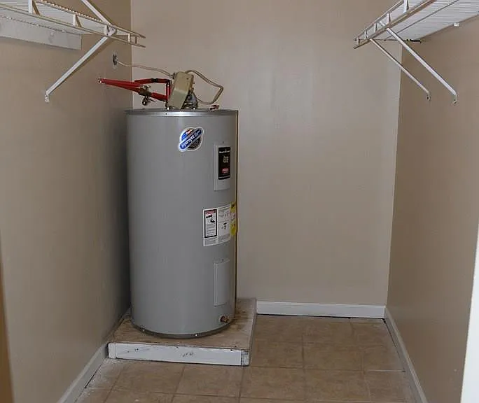 5830 Lost Creek Dr — Photo 11