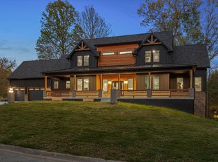 2101 N Wolf Cv, Martinsville, IN 46151
