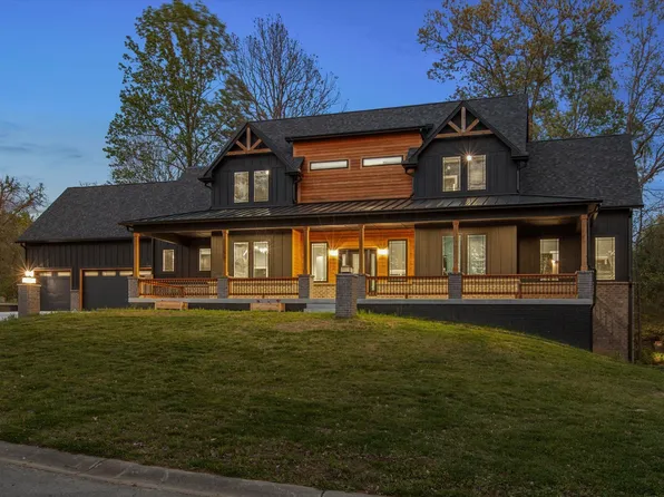 2101 N Wolf Cv, Martinsville, IN 46151