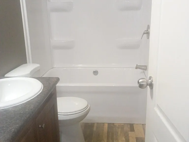 2222 E 8th St #16 — Photo 16